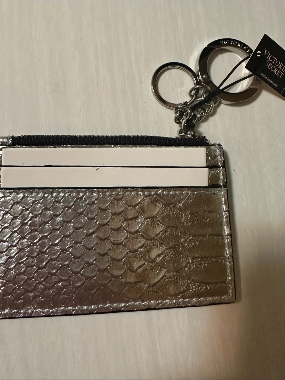Victoria's Secret Metallic Snake-Embossed Cardholder Keyring - Silver - Picture 2 of 2